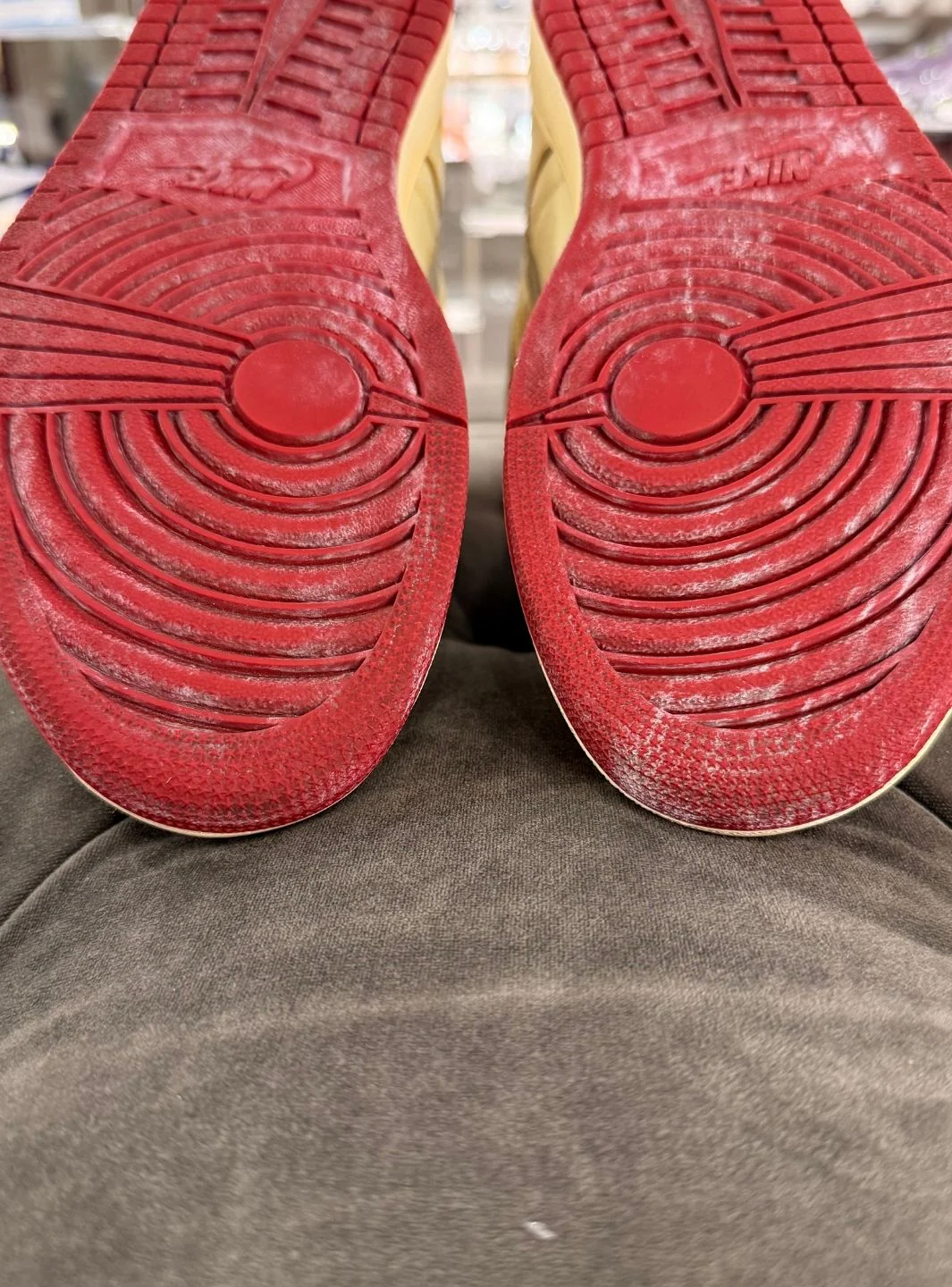 Air Jordan 1 Retro High Nigel Sylvester - Usato 9.5/10 - Image 8