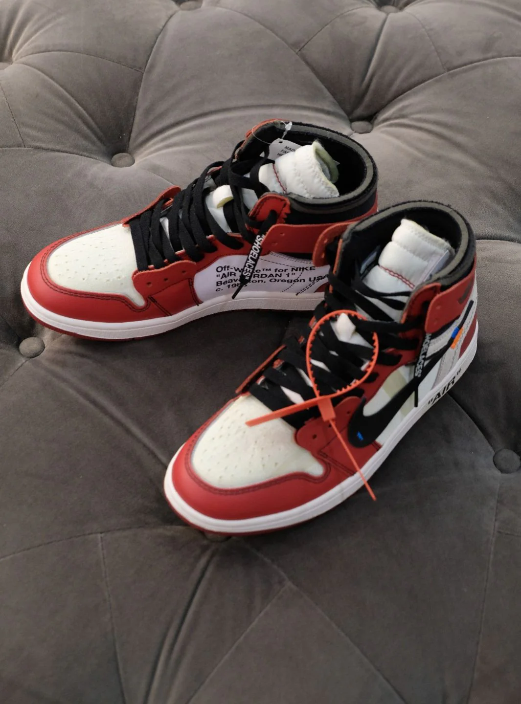 Air Jordan 1 Retro High Off-White Chicago - Image 5