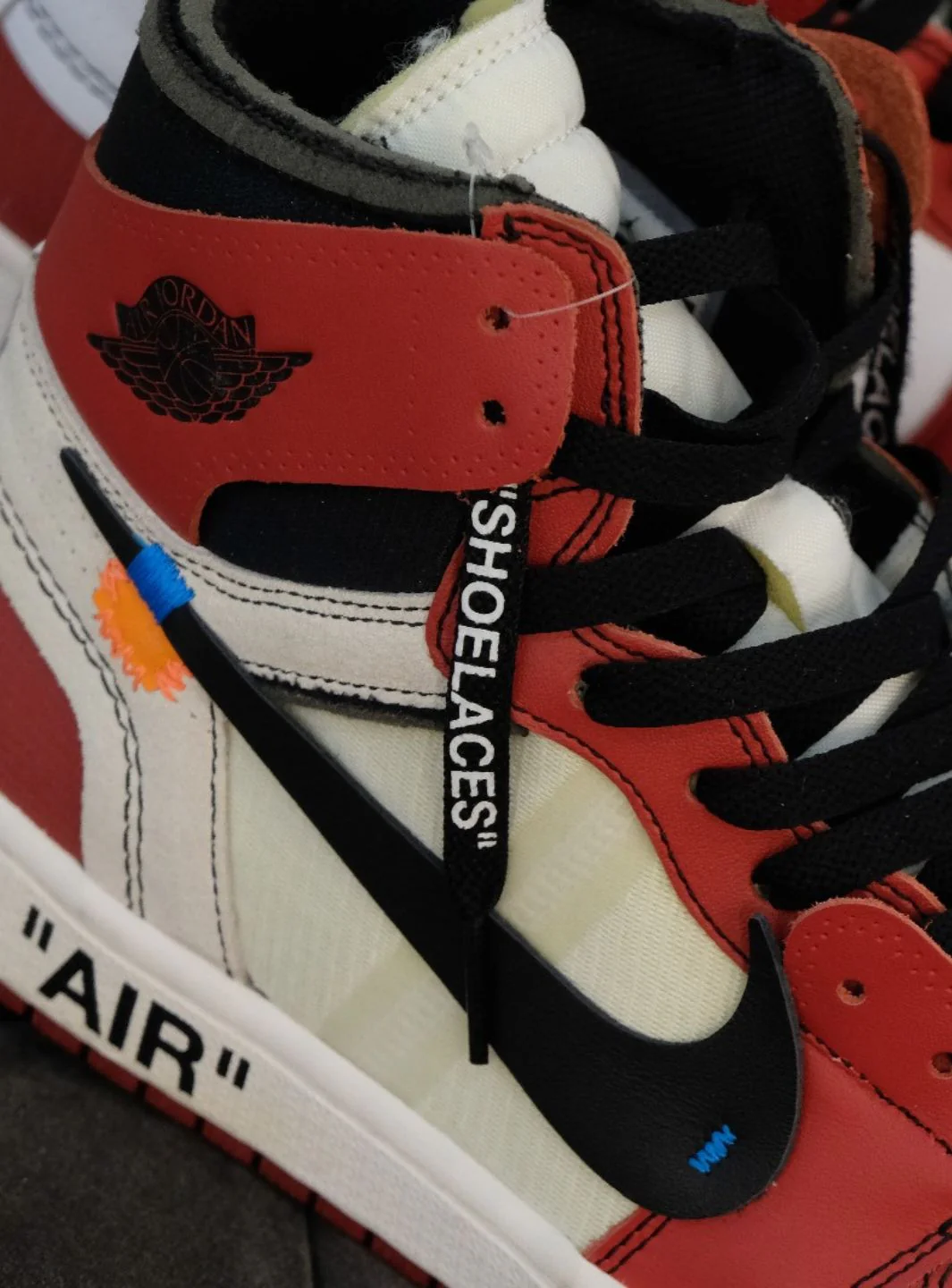 Air Jordan 1 Retro High Off-White Chicago - Image 9