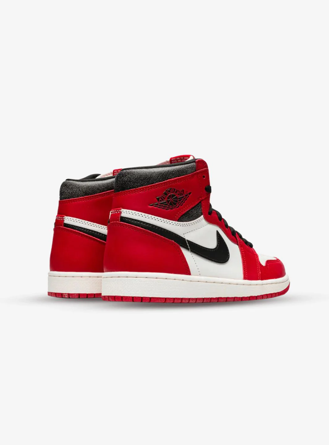 Air Jordan 1 Retro High OG Chicago Lost And Found - Image 3