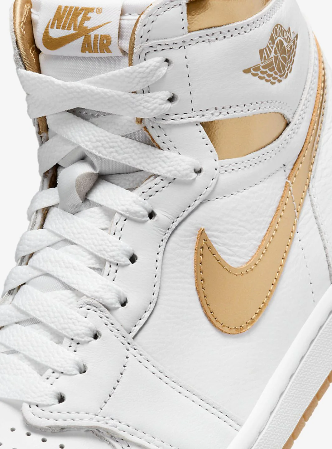Air Jordan 1 Retro High OG Metallic Gold - Image 7