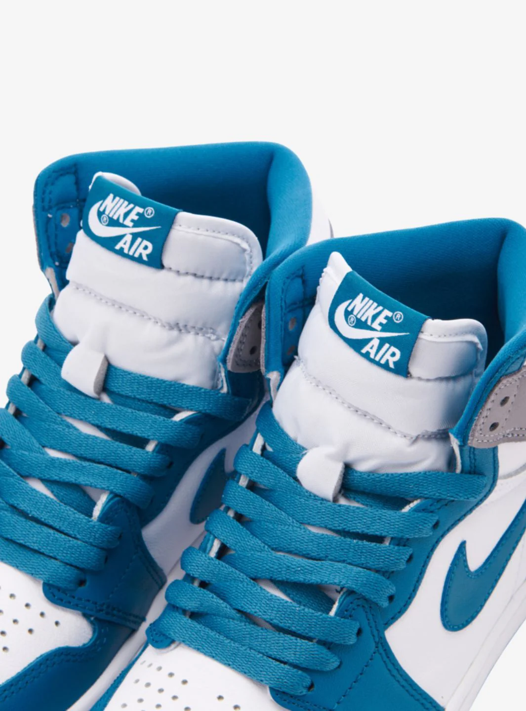 Air Jordan 1 Retro High OG True Blue - Image 3