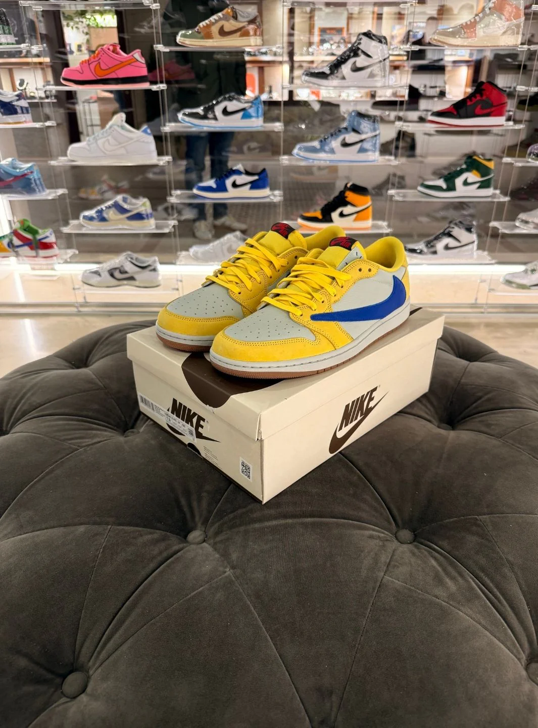 Air Jordan 1 Retro Low OG SP Travis Scott Canary - Usato 10/10 - Image 13