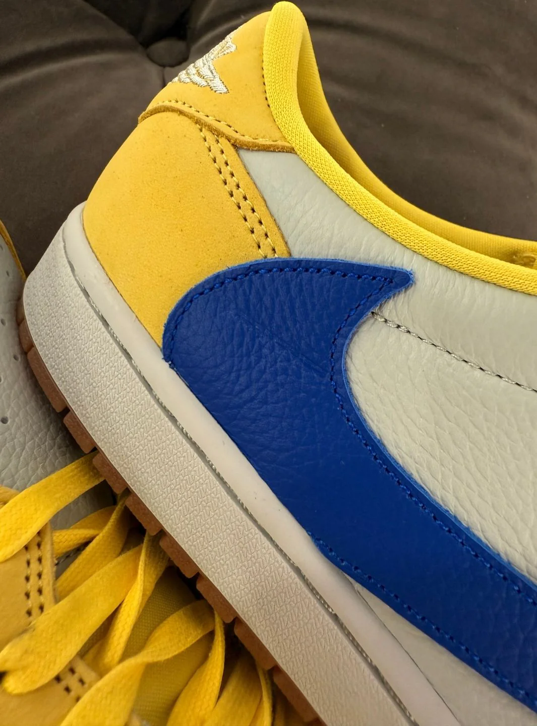 Air Jordan 1 Retro Low OG SP Travis Scott Canary - Usato 10/10 - Image 8