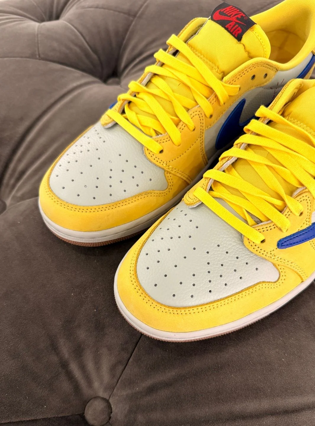 Air Jordan 1 Retro Low OG SP Travis Scott Canary - Usato 10/10 - Image 9