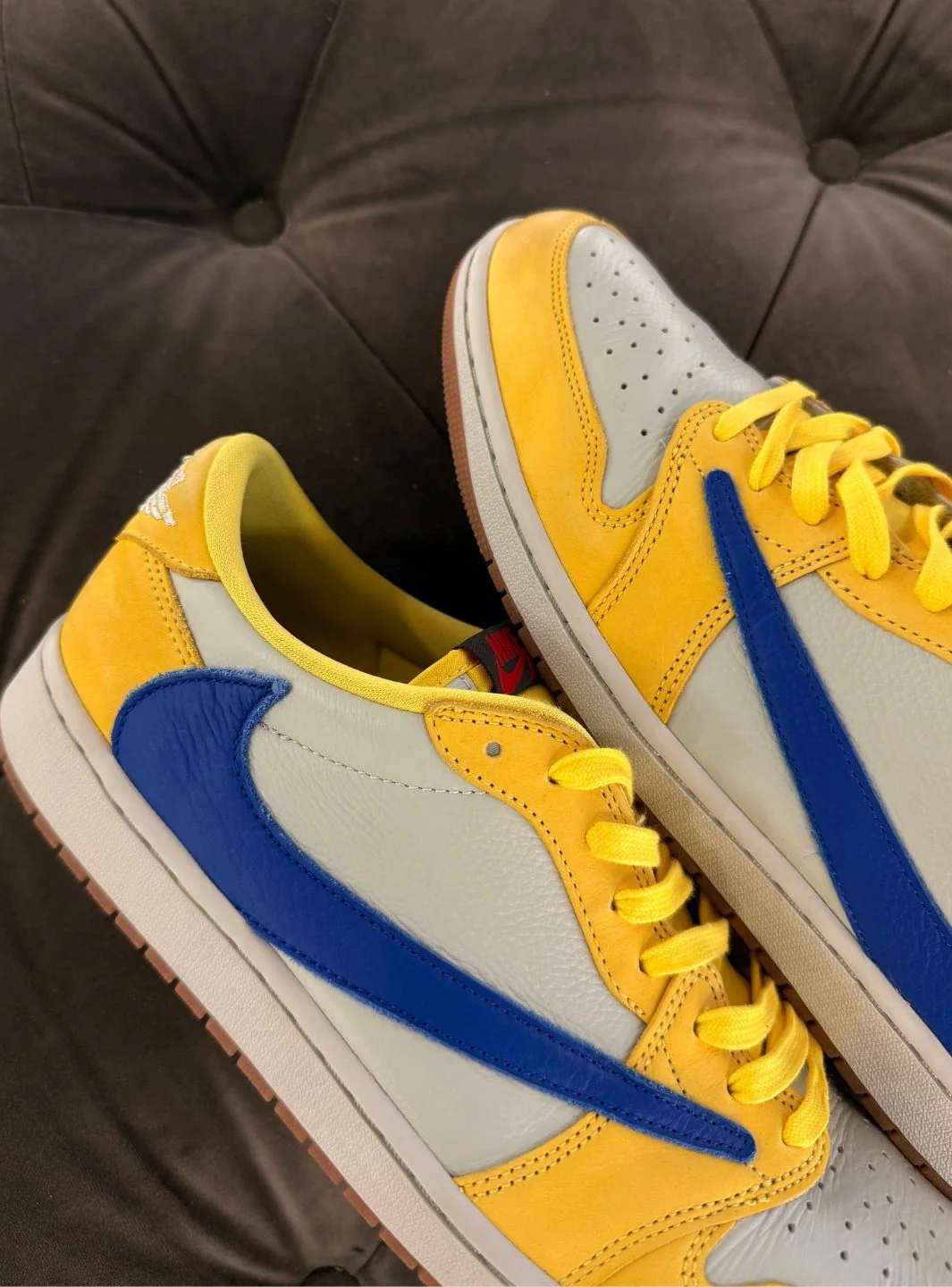Air Jordan 1 Retro Low OG SP Travis Scott Canary - Usato 9.5/10 - Image 9