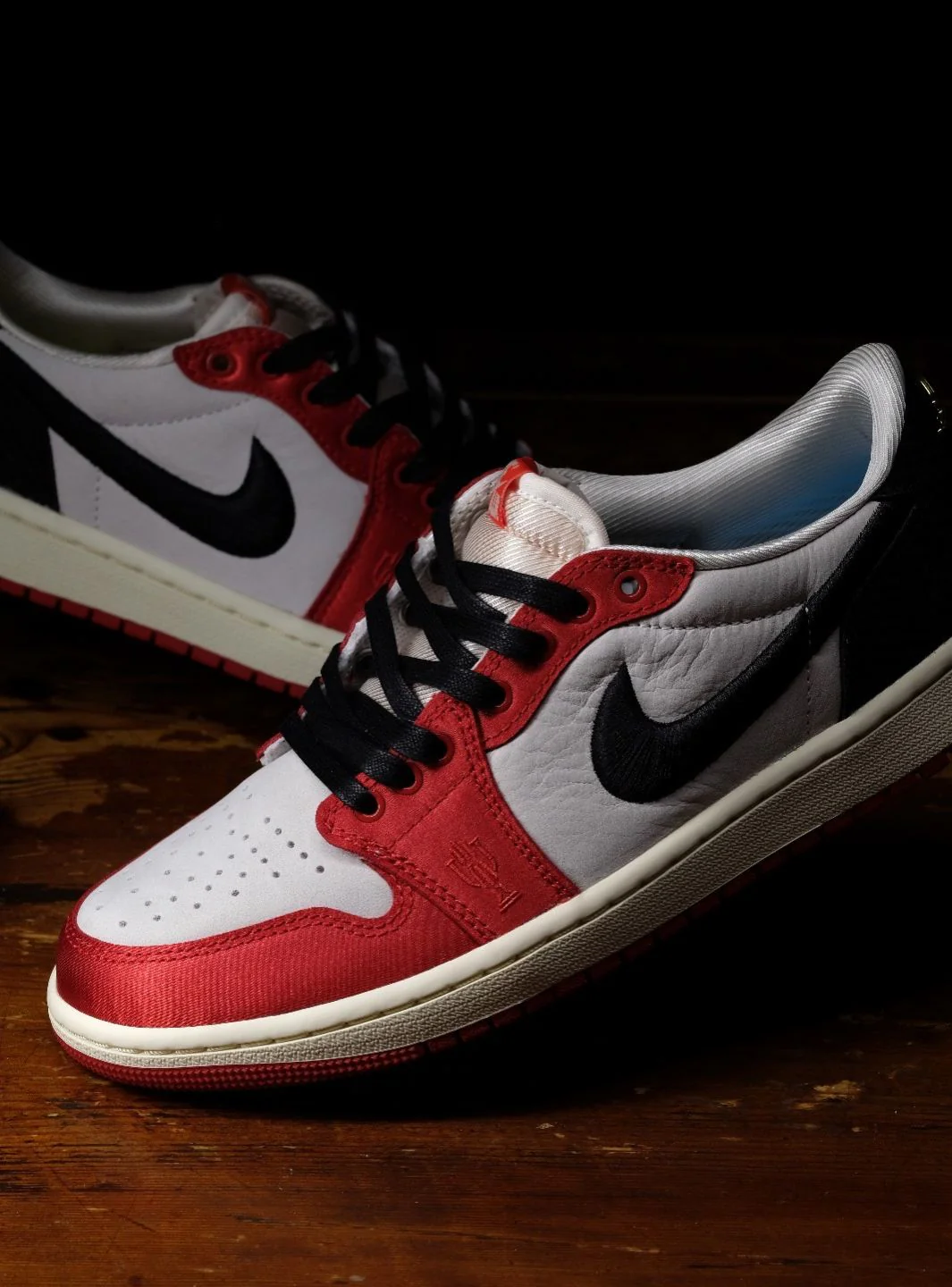 Air Jordan 1 Retro Low OG Trophy Room Away - Image 12