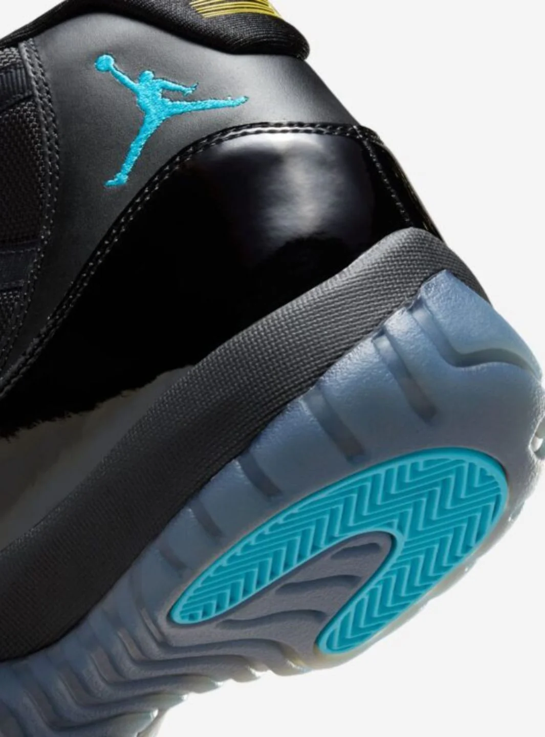 Air Jordan 11 Retro Gamma Blue (2025) - Image 5