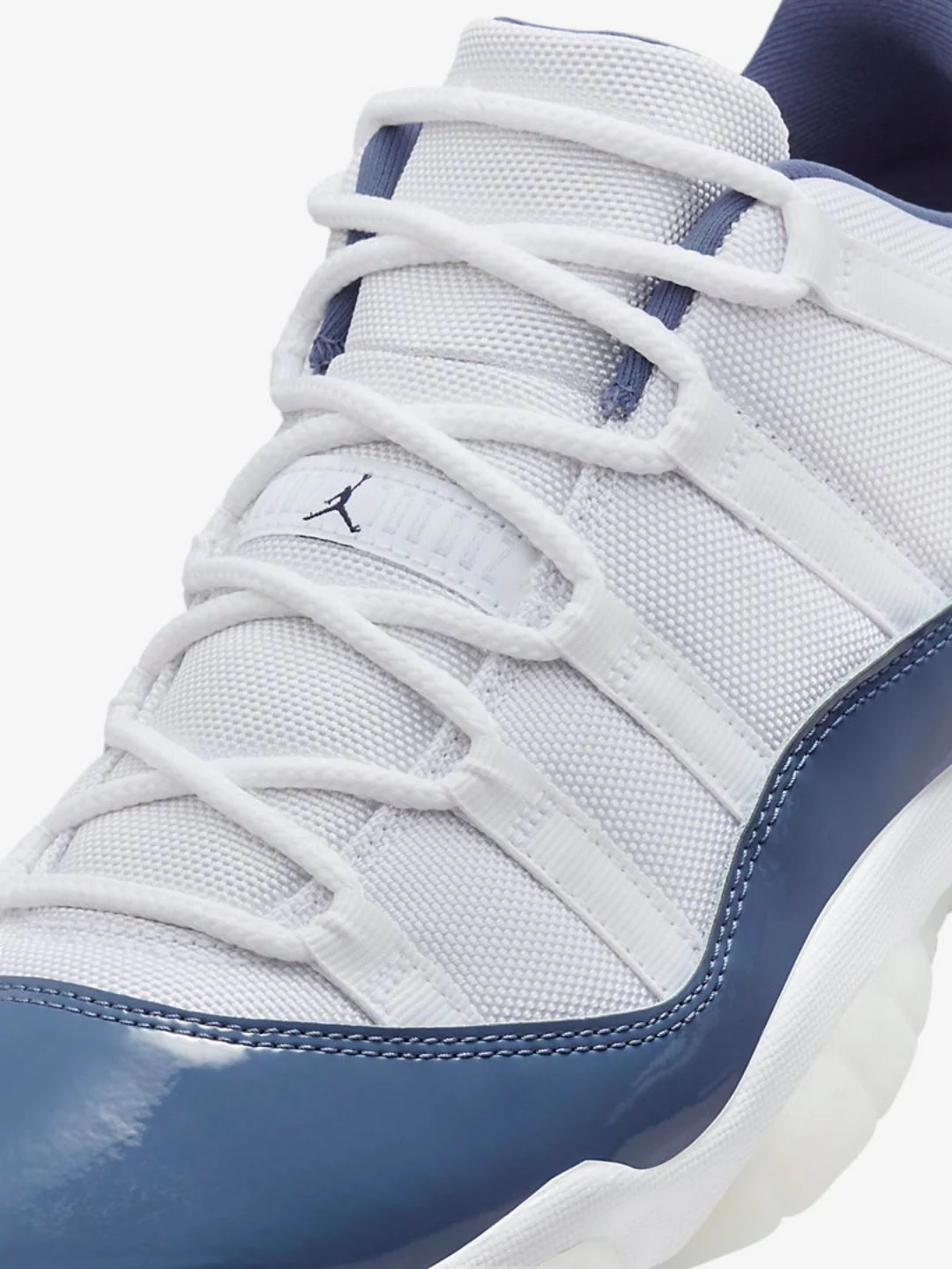 Air Jordan 11 Retro Low Diffused Blue - Image 3