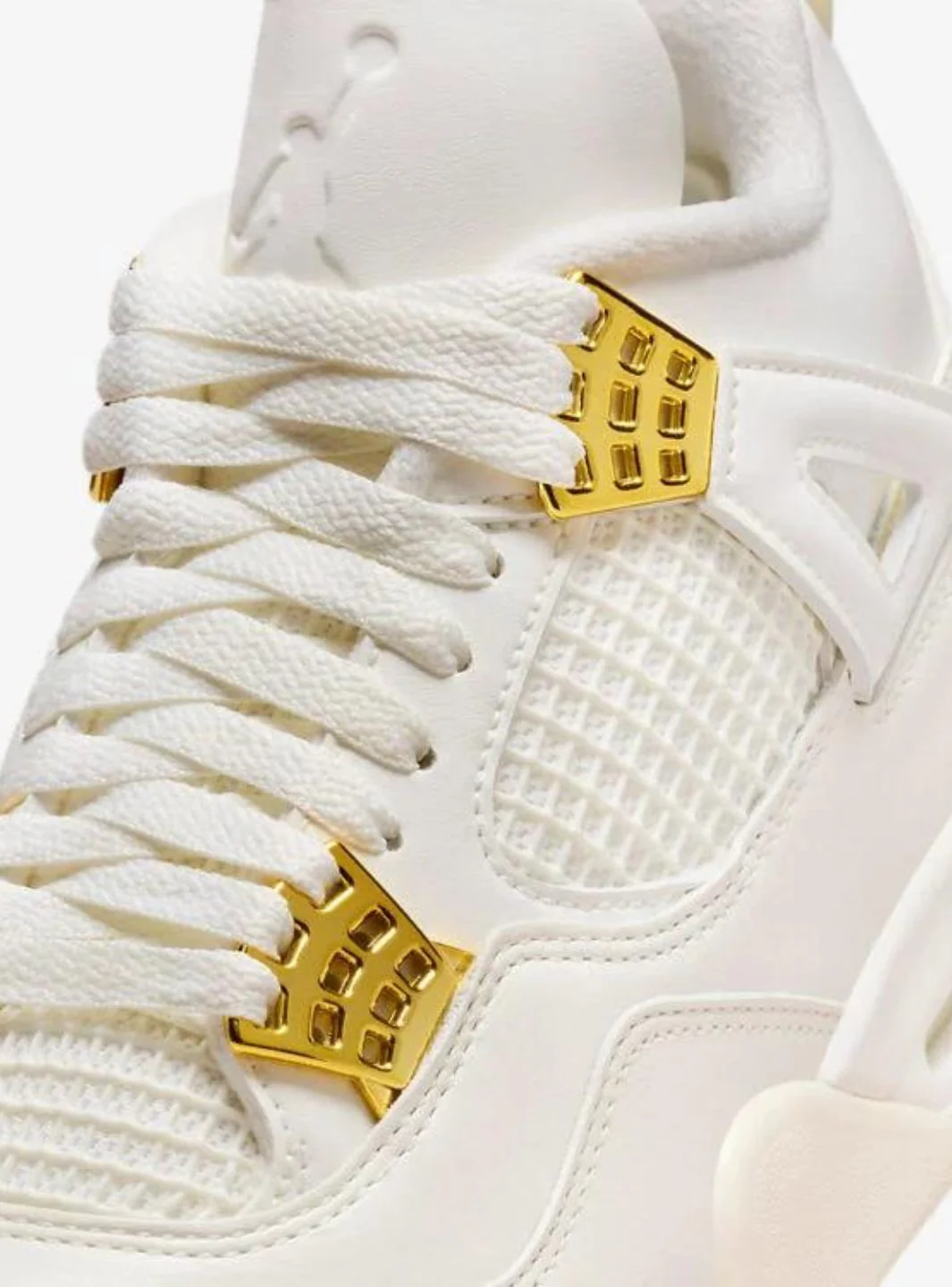 Air Jordan 4 Retro Metallic Gold - Image 5