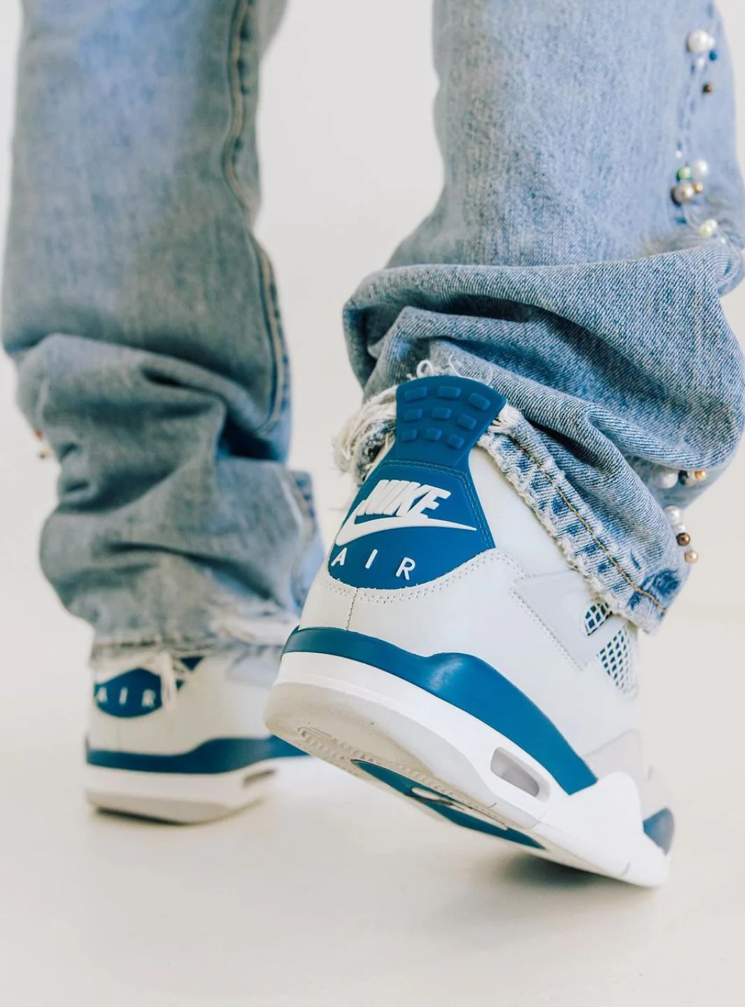 Air Jordan 4 Retro Military Blue (2024) - Image 8
