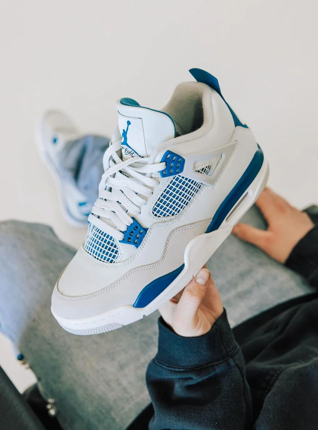 Air Jordan 4 Retro Military Blue (2024) - Image 9