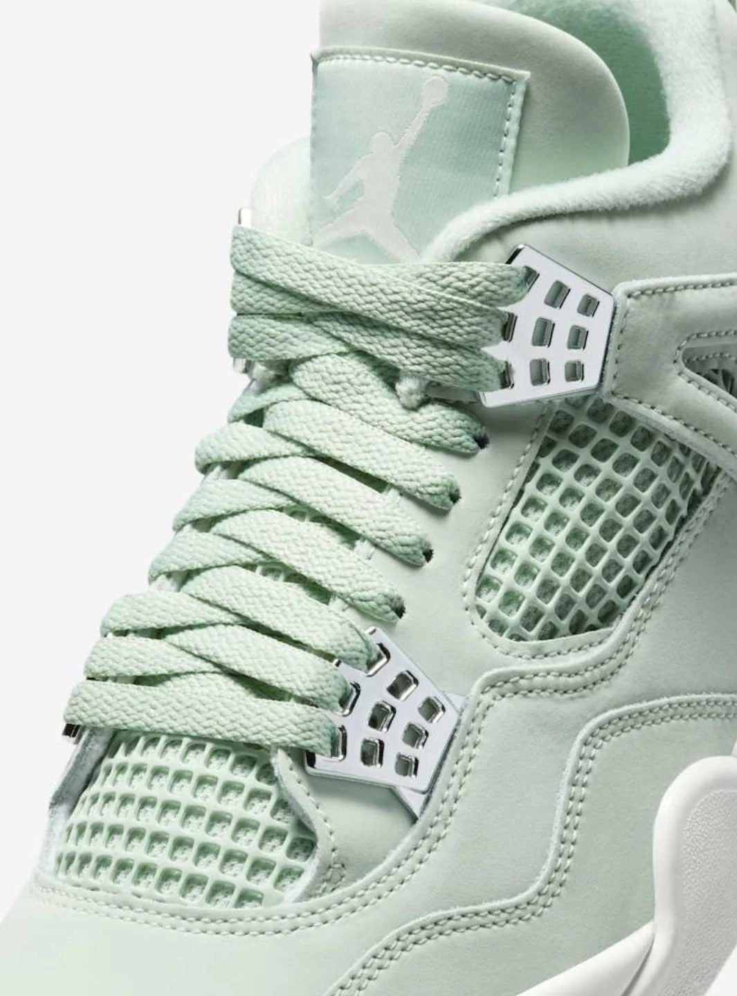 Air Jordan 4 Retro Seafoam Sail - Image 3