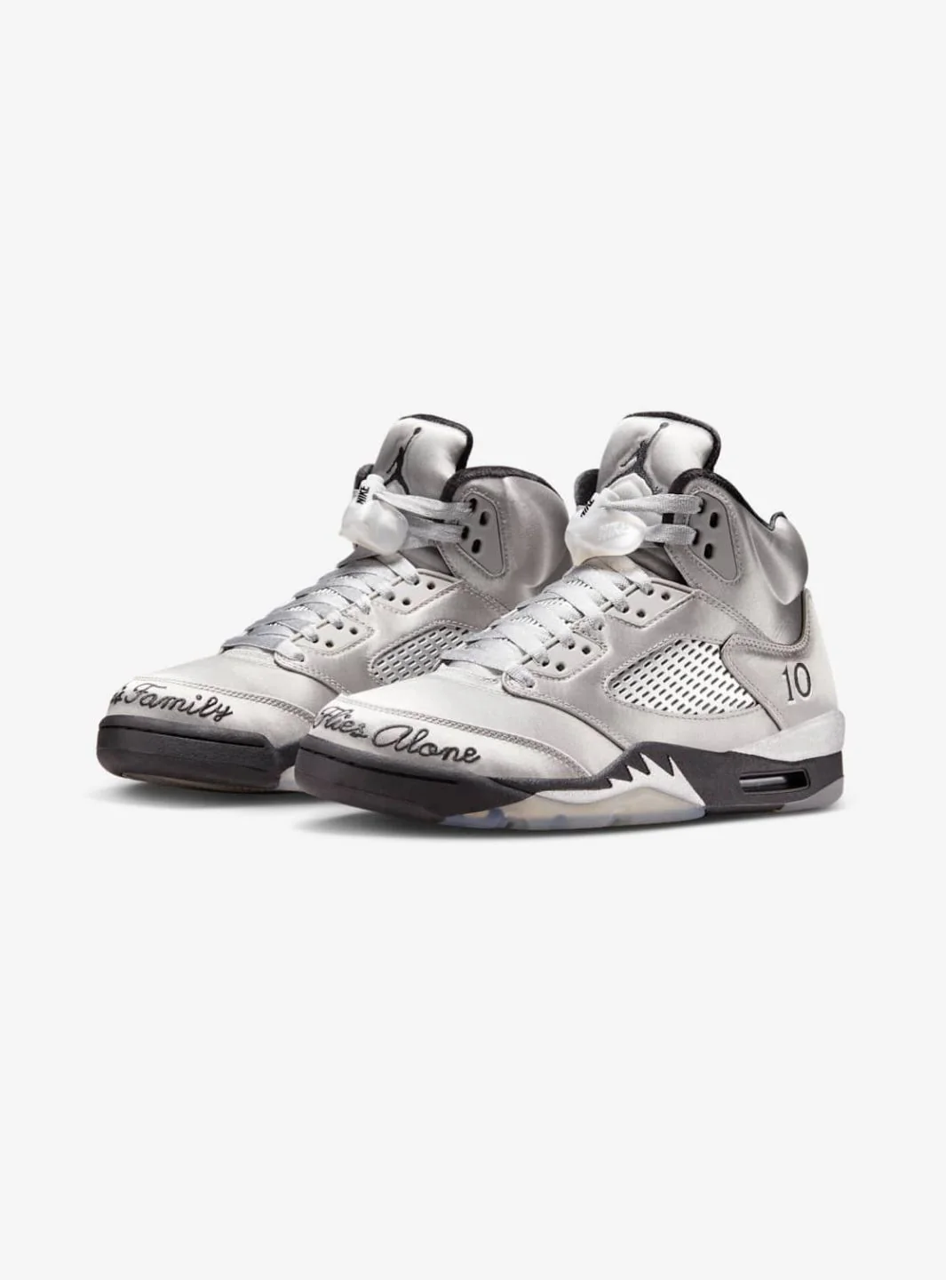 Air Jordan 5 Retro Wings (2025) - Image 2