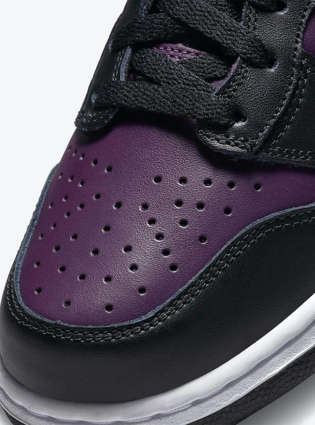 Nike Dunk High Fragment Beijing (2021) - Image 3