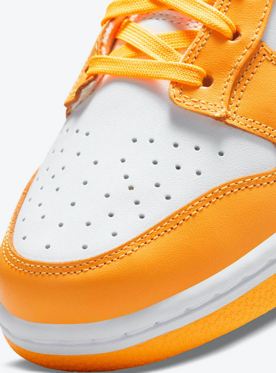 Nike Dunk Low Laser Orange (W) - Image 3