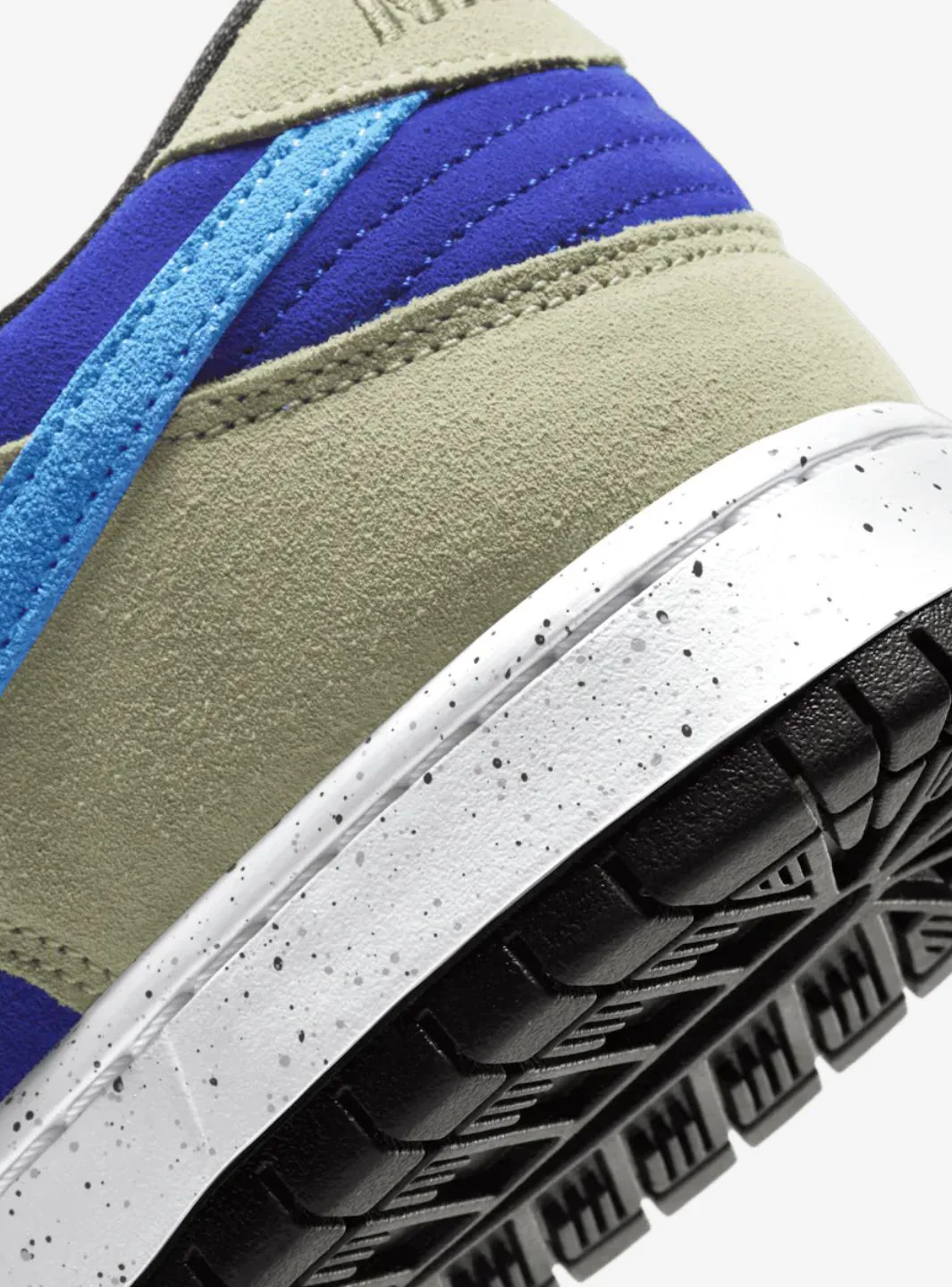 Nike SB Dunk Low ACG Celadon - Image 4