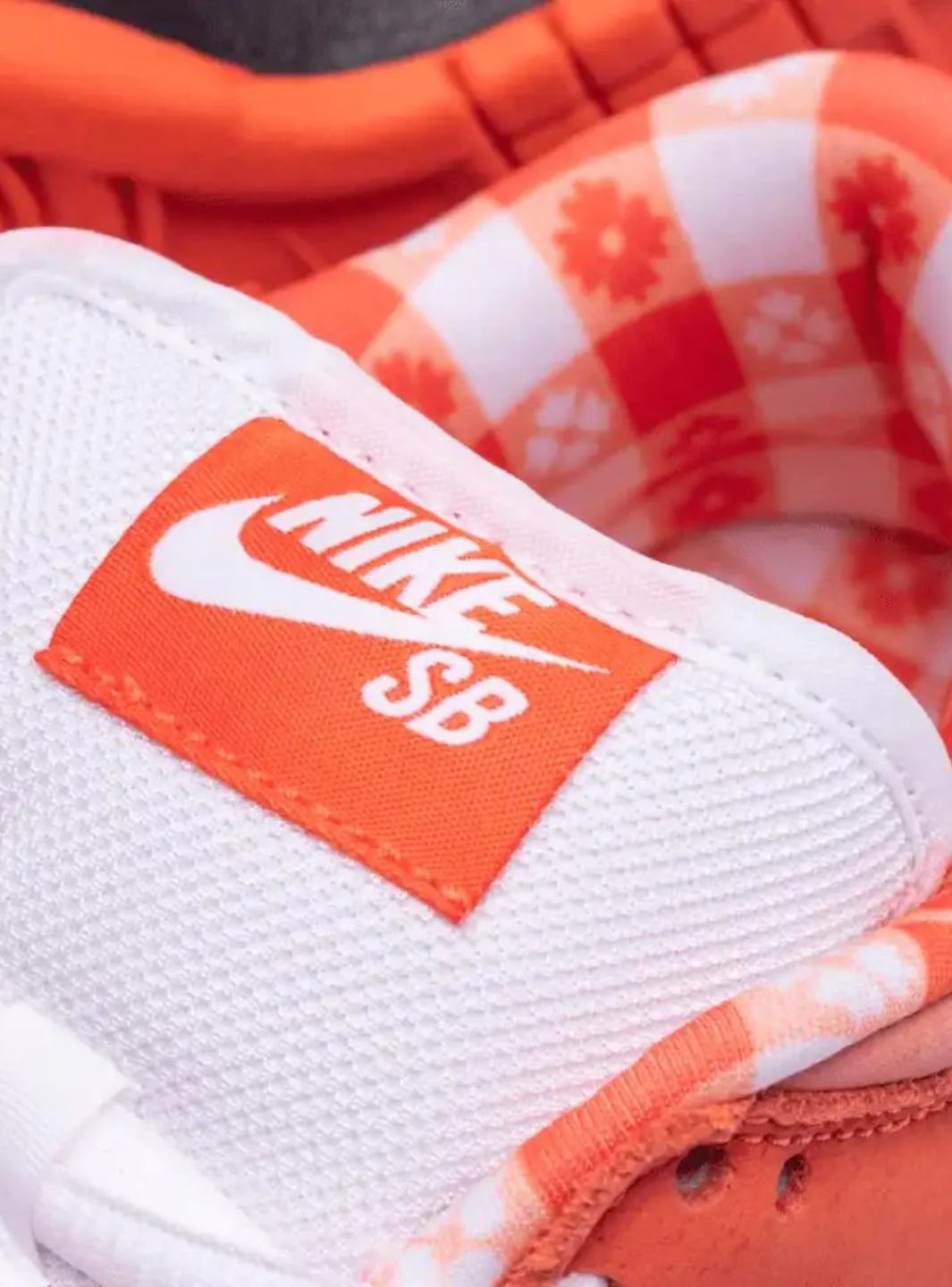 Nike SB Dunk Low Concepts Orange Lobster - Image 6