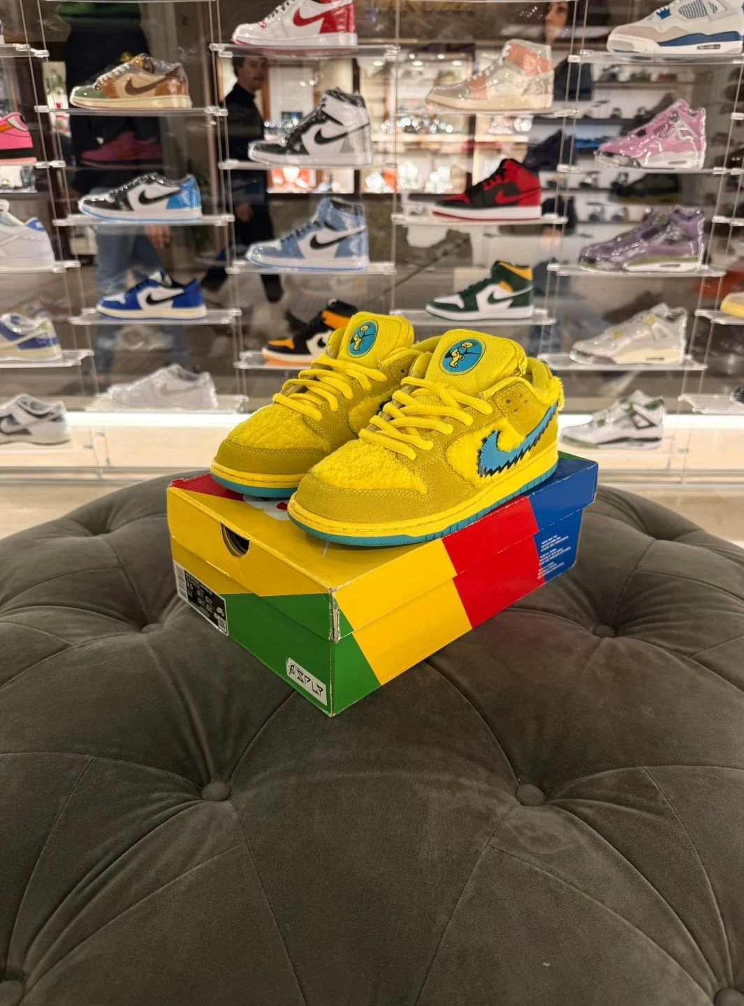Nike SB Dunk Low Grateful Dead Bears Opti Yellow - Usato 9/10 - Image 15