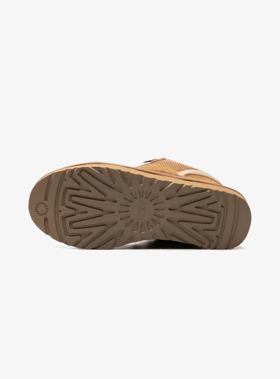 UGG Lowmel Chestnut - Image 4